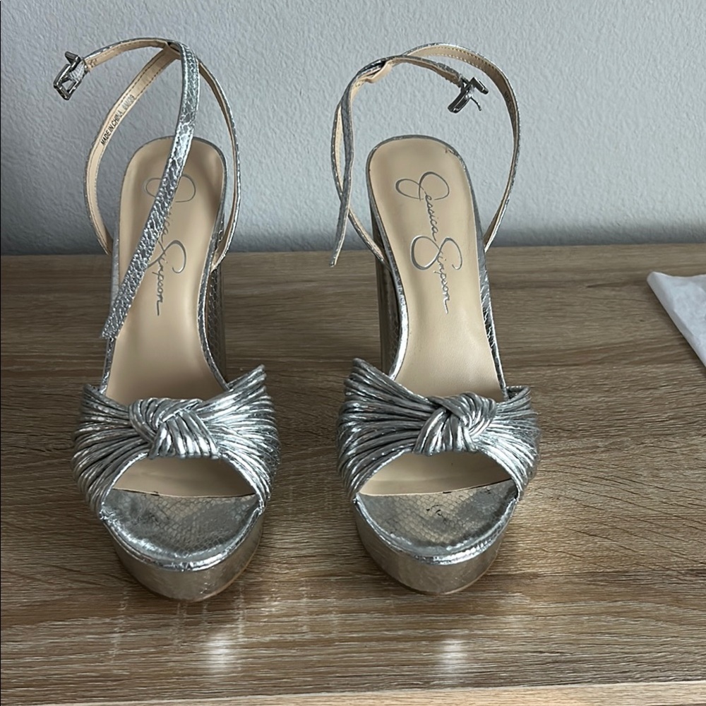 Jessica Simpson Metallic Silver Knotted Heels